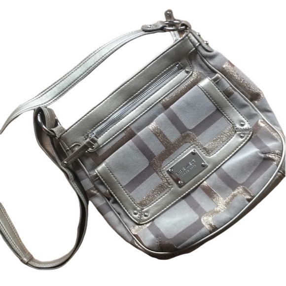 2/$30 Y2K Nine West metallic shimmer gold taupe hobo tiny crossbody bag - Picture 1 of 10